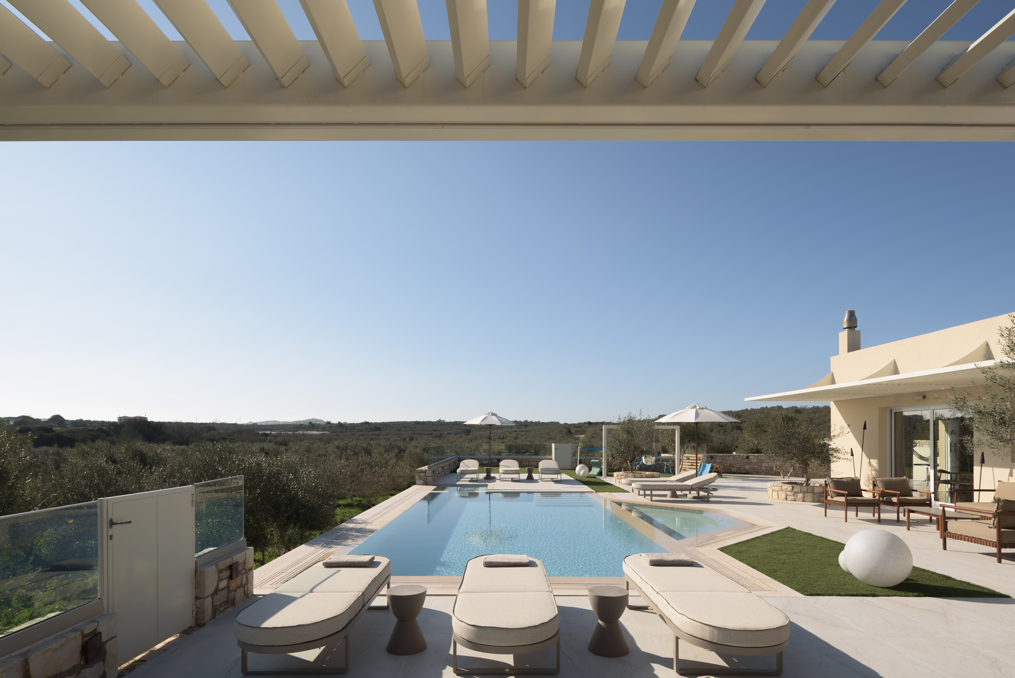 Reconnect with nature & indulge in pure luxury.
